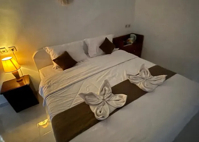 The Indria Point Pensión 3*
